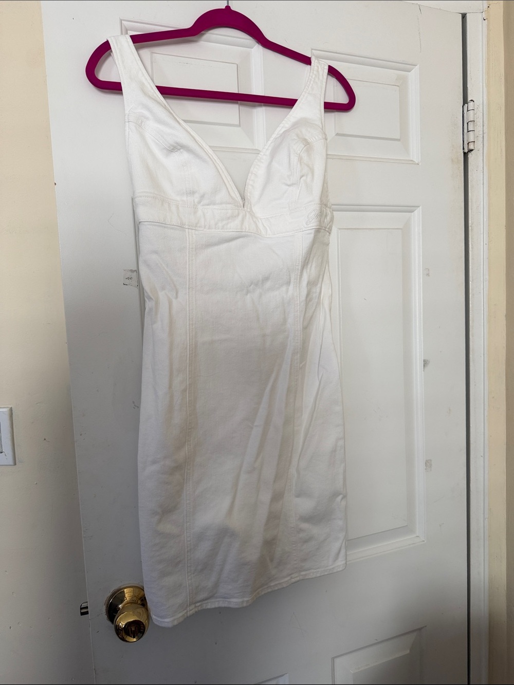 Guess White V-Neck Fitted Slip Dress